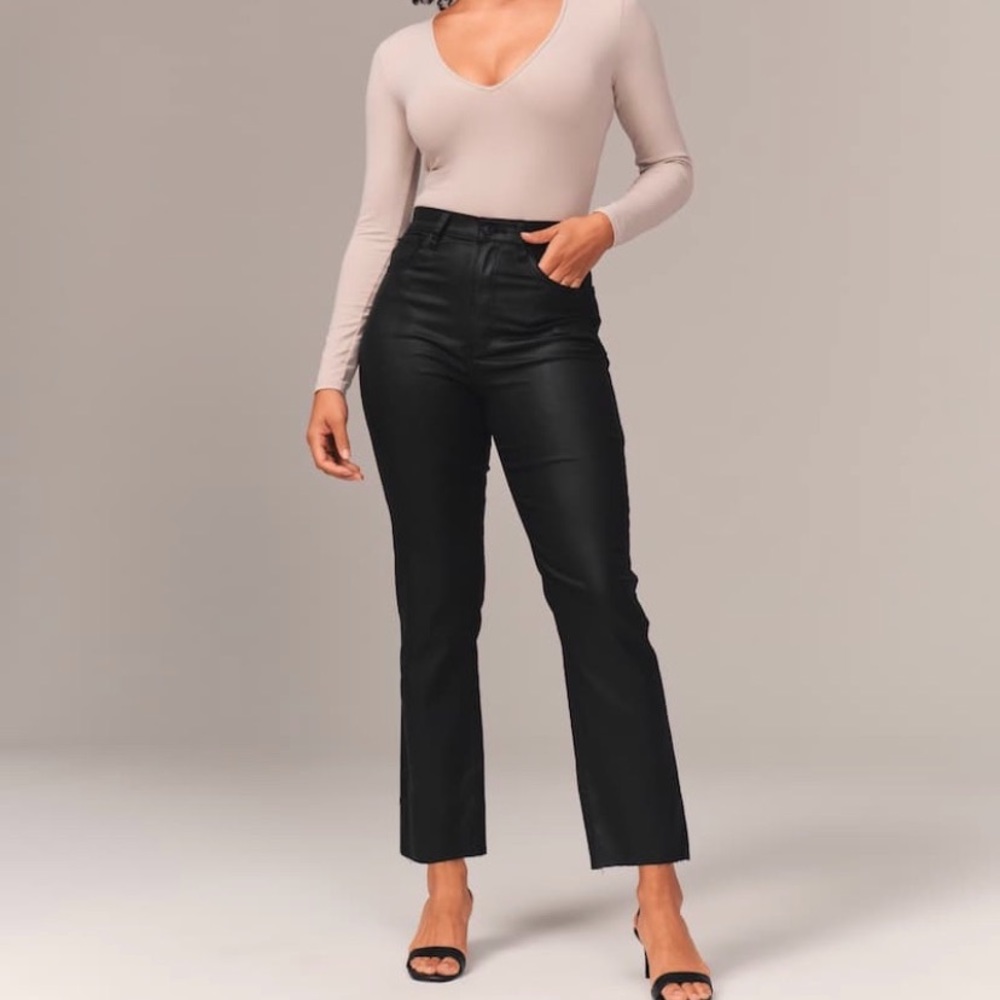 Curve Love Ultra High Rise Ankle Straight Jeans